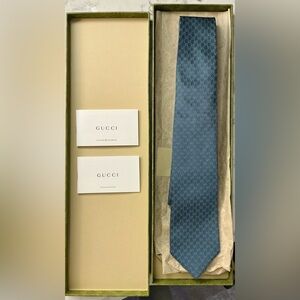 Gucci Medium Blue Jacquard GG Silk Tie – Never Worn